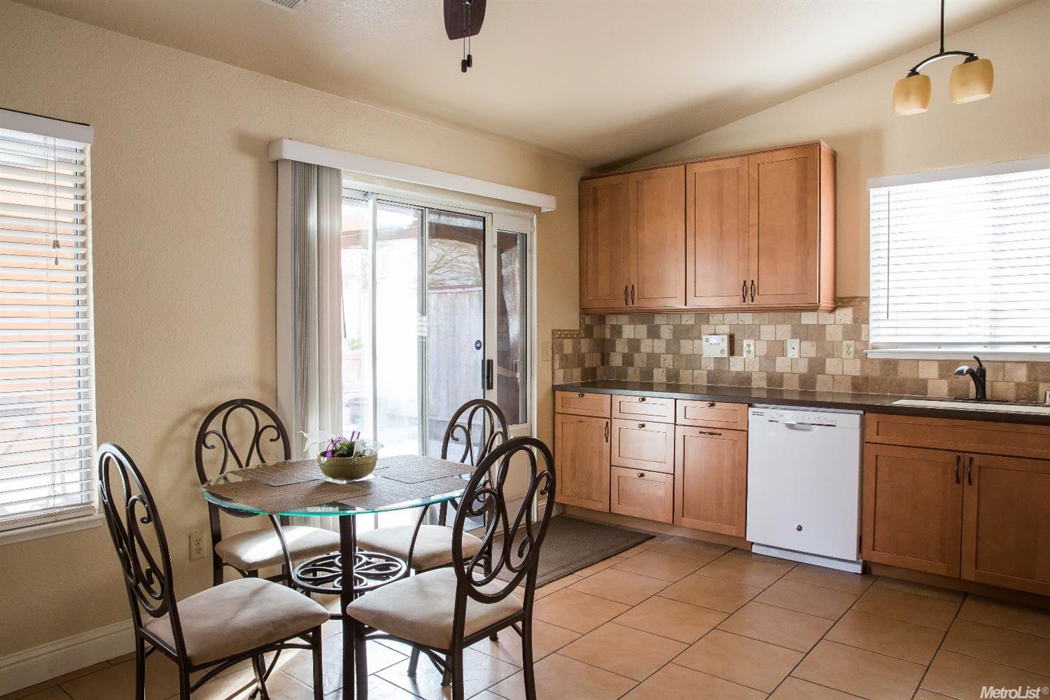 14094 Jasper St, Lathrop, CA 95330 photo 8