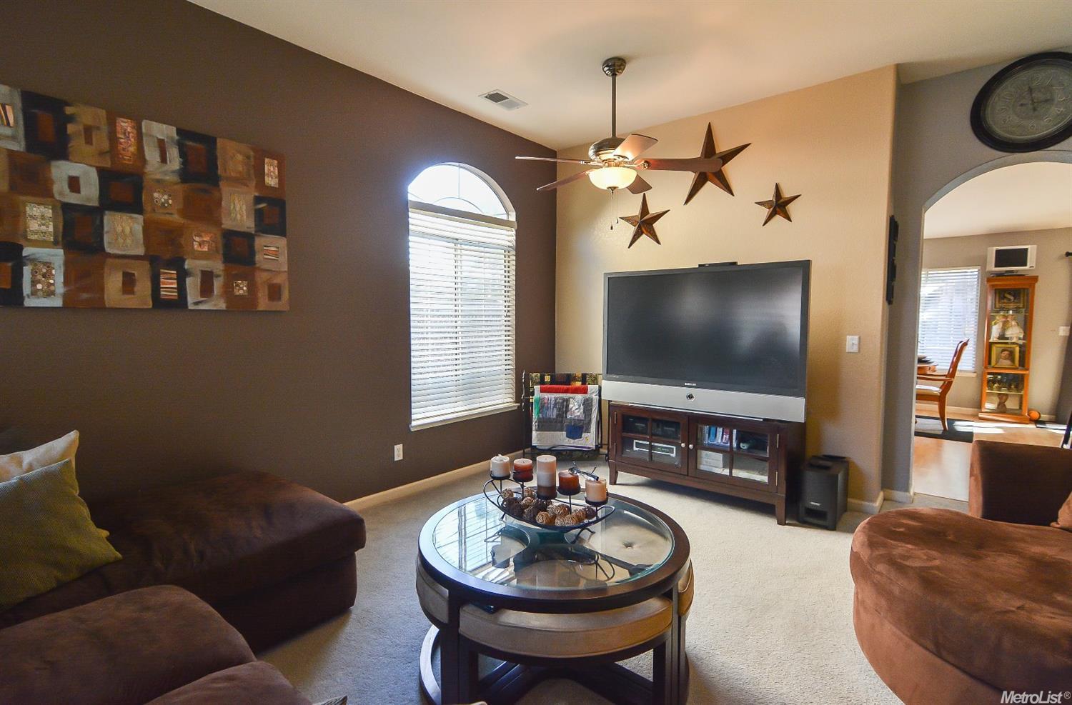 1714 Ray Wise Ln, Tracy, CA 95376 photo 5