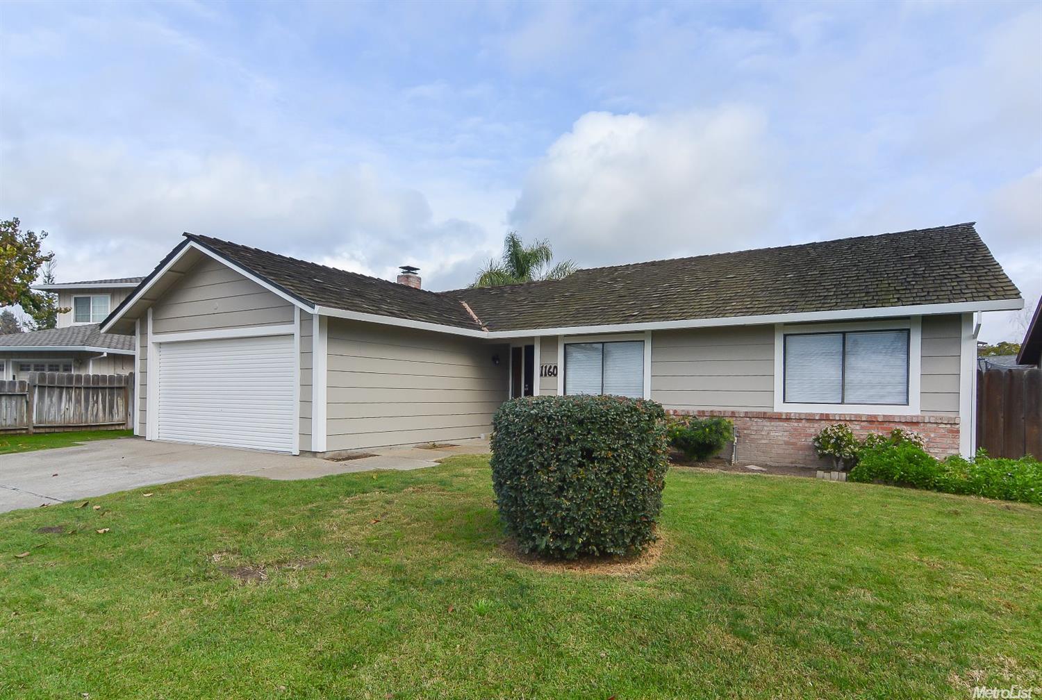 1160 Mountain Dew Ave, Manteca, CA 95336 photo 1