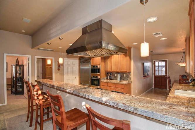 6342 Mineral Ct, Carmichael, CA 95608 photo 8