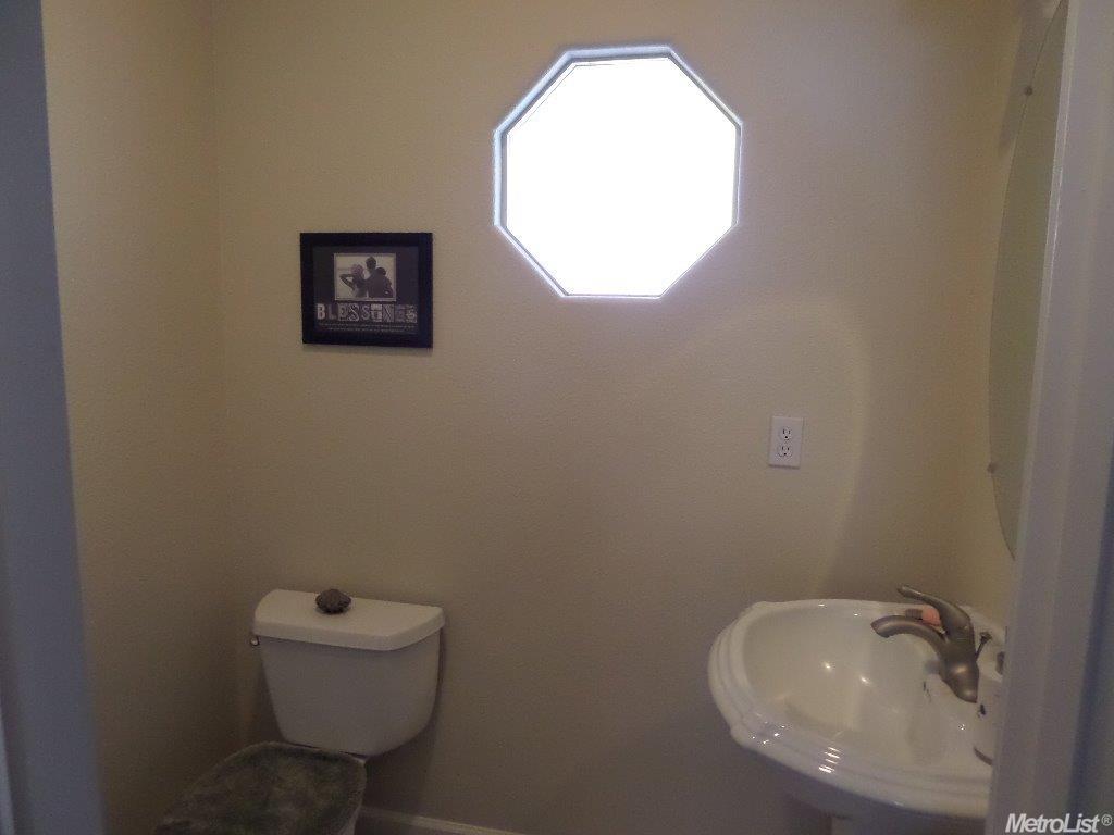 228 Margaret Way, Ripon, CA 95366 photo 5