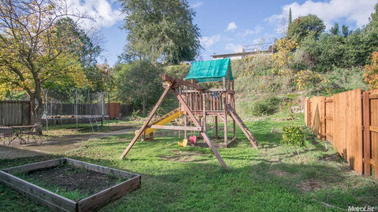 2367 Pinnacles Dr, Rocklin, CA 95677 photo 21