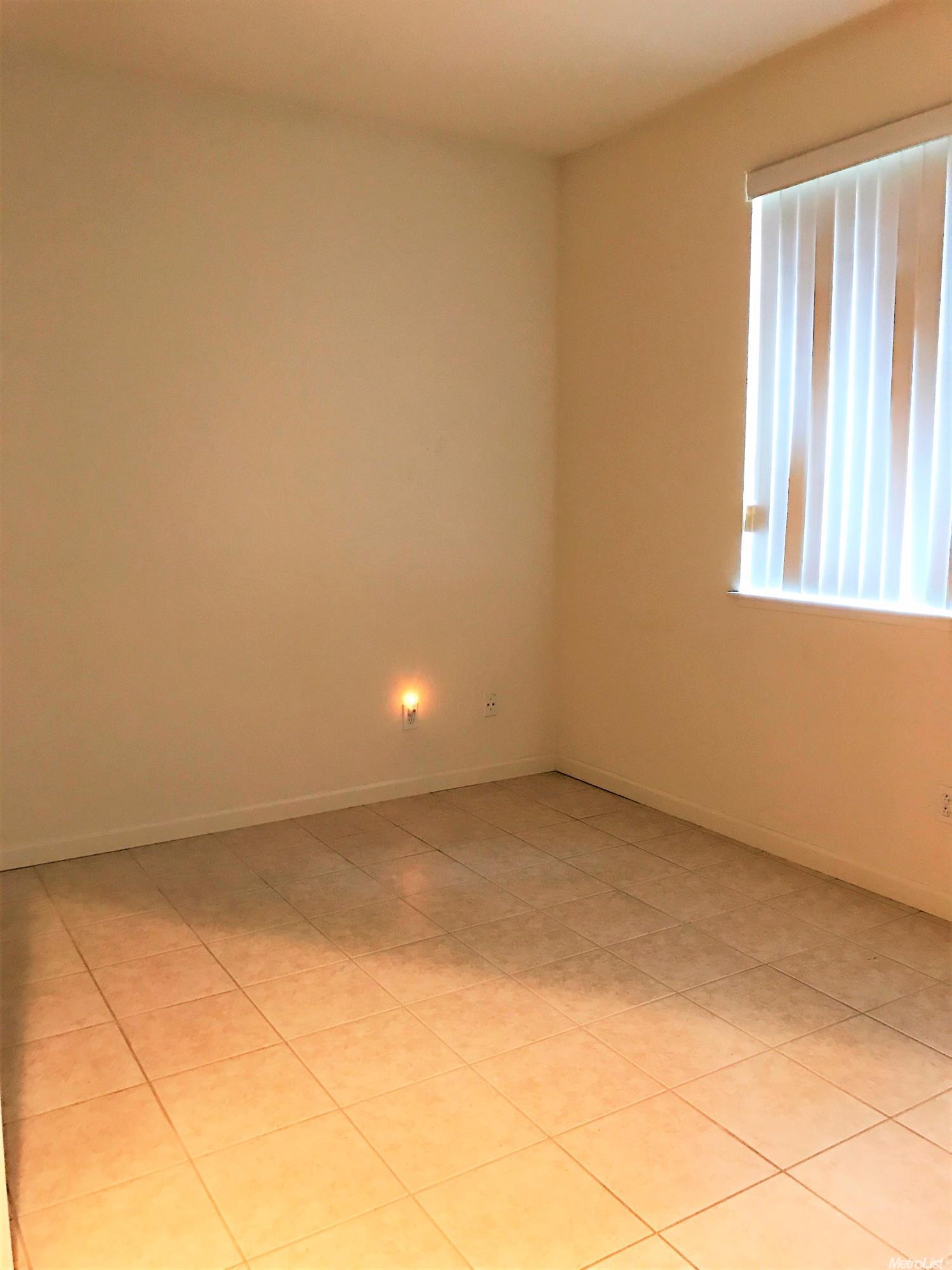 2209 Yellowstone Ave, Tracy, CA 95377 photo 7