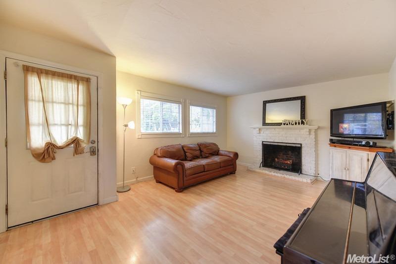2338 Gunn Rd, Carmichael, CA 95608 photo 18