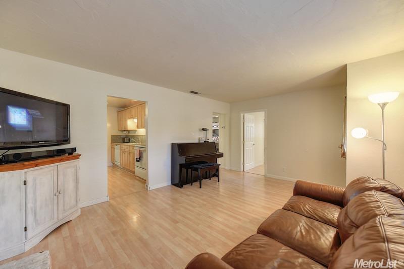 2338 Gunn Rd, Carmichael, CA 95608 photo 19