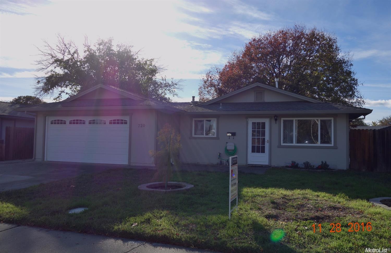 720 Apricot Ave, Winters, CA 95694 photo 1