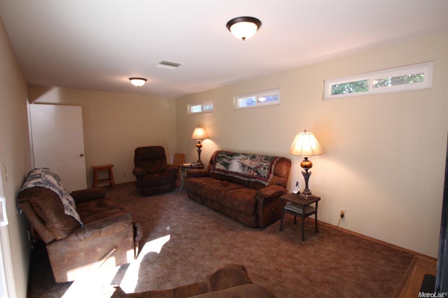 1206 Chehalem Dr, Modesto, CA 95350 photo 15