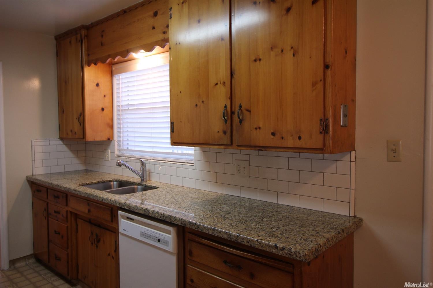 1206 Chehalem Dr, Modesto, CA 95350 photo 6