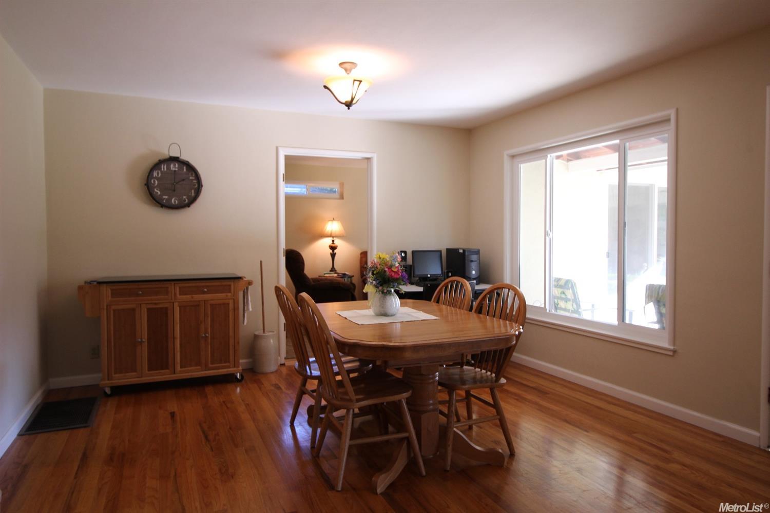 1206 Chehalem Dr, Modesto, CA 95350 photo 4
