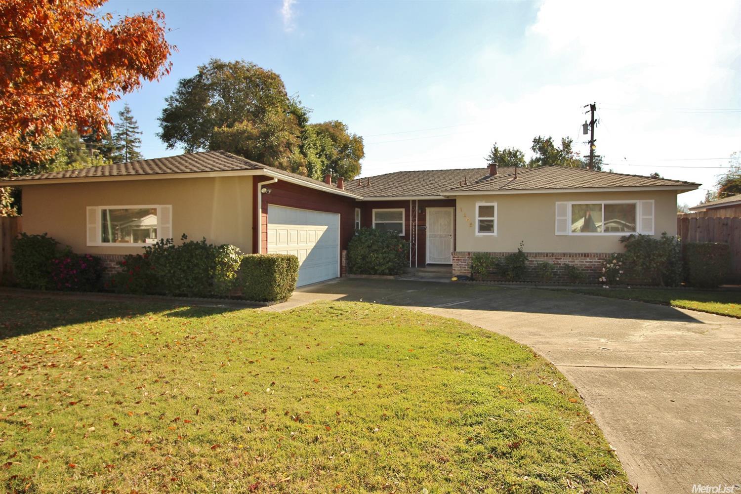 1206 Chehalem Dr, Modesto, CA 95350 photo 1
