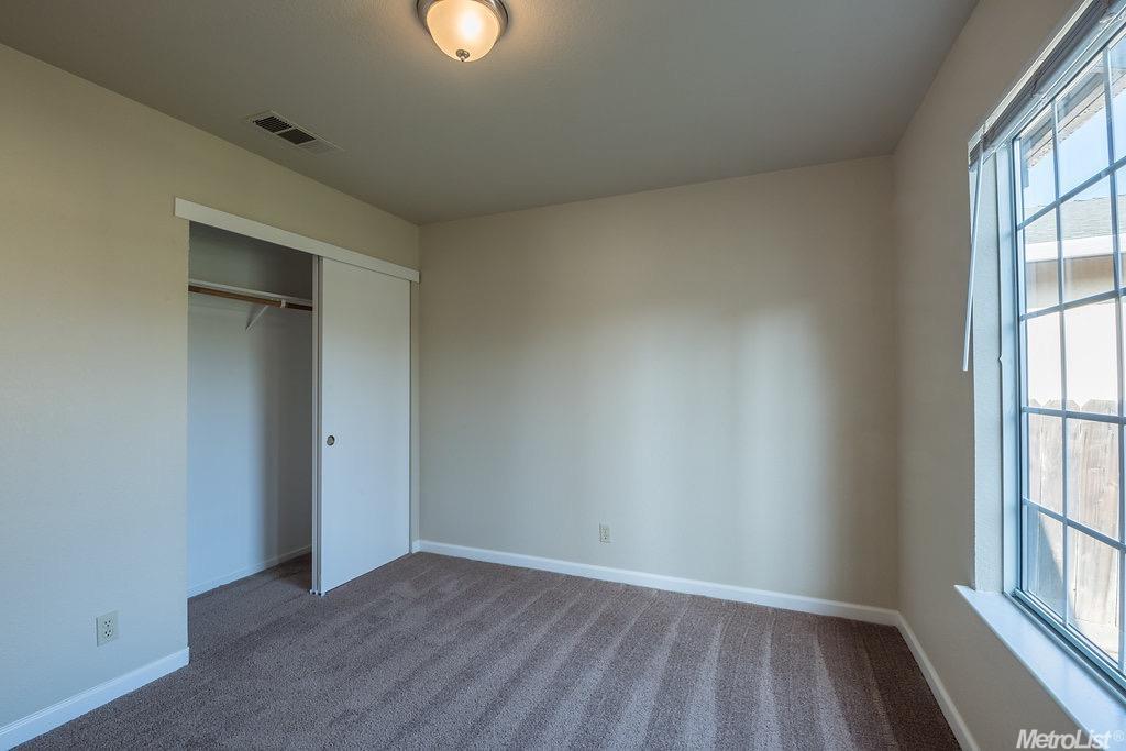 1063 Bear Hollow Ct, Patterson, CA 95363 photo 12