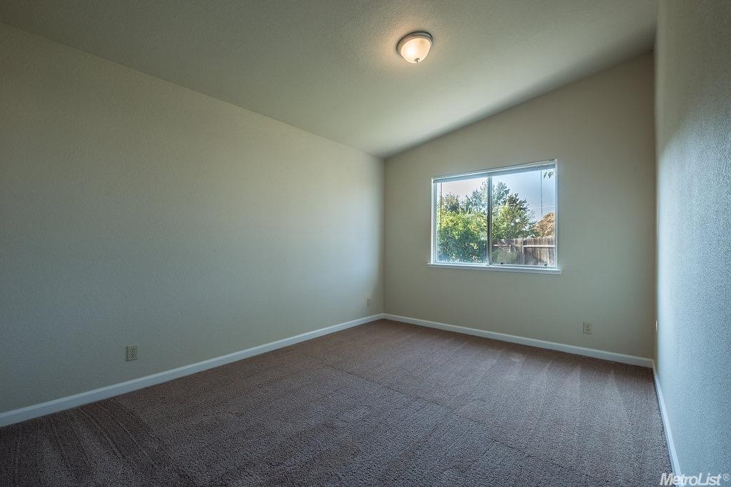 1063 Bear Hollow Ct, Patterson, CA 95363 photo 16