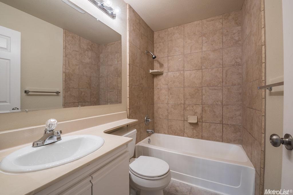 1317 Beringer Ct, Modesto, CA 95358 photo 10