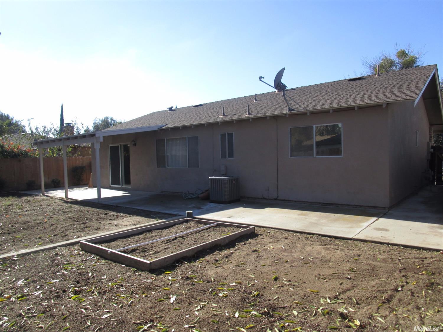 3608 Shawnee Dr, Modesto, CA 95356 photo 2