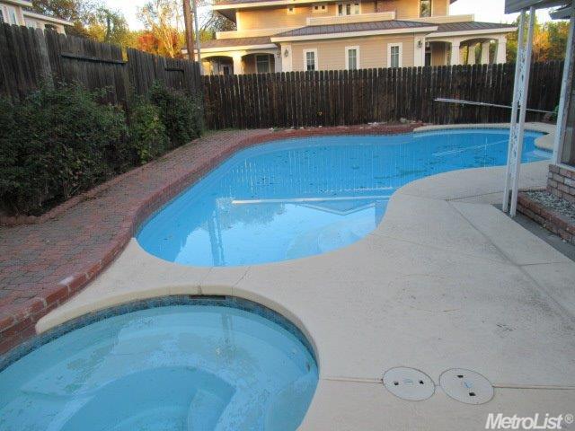 5931 Helva Ln, Carmichael, CA 95608 photo 14