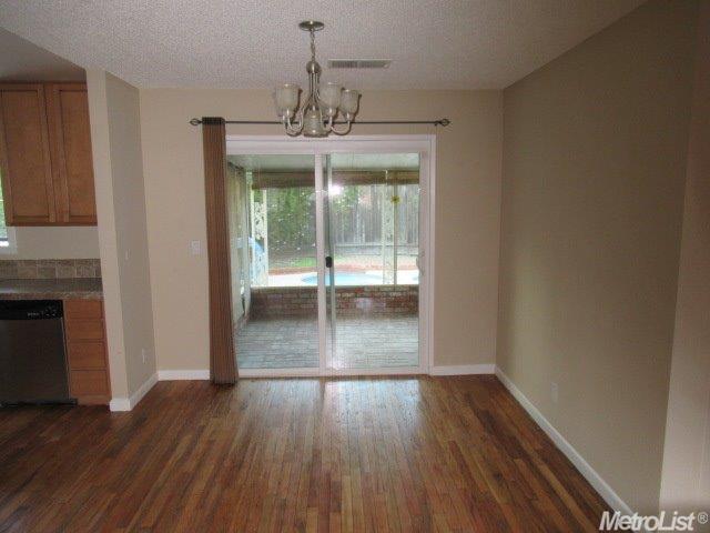 5931 Helva Ln, Carmichael, CA 95608 photo 3