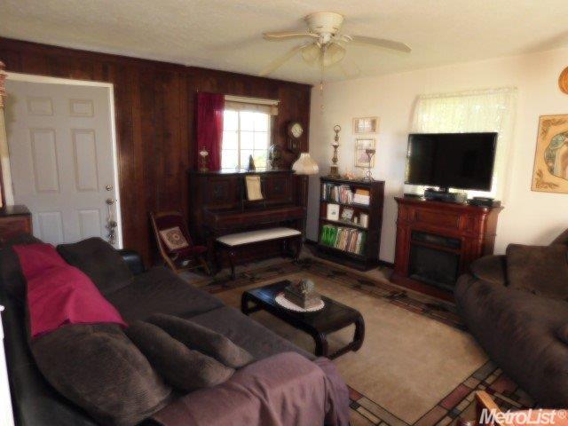 918 Briggs Ave, Modesto, CA 95351 photo 10