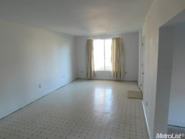 918 Briggs Ave, Modesto, CA 95351 photo 3