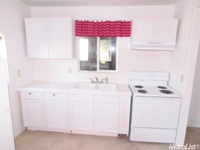 918 Briggs Ave, Modesto, CA 95351 photo 2