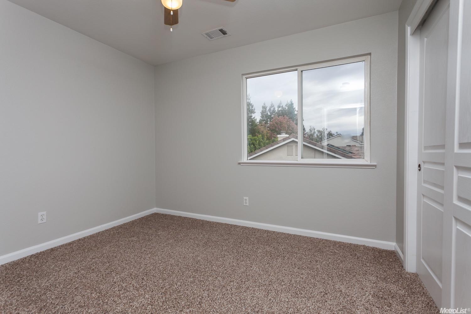 946 Fallbrook Ct, Escalon, CA 95320 photo 15