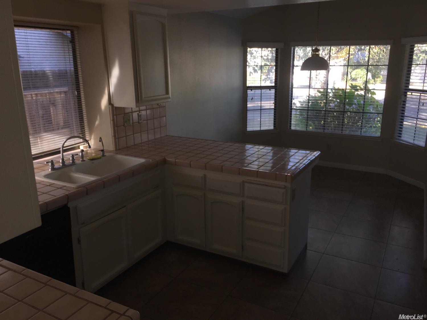 2064 Elwin Way, Modesto, CA 95350 photo 8