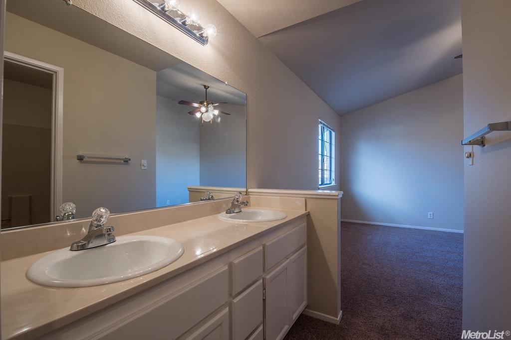 2532 Walnut Park Dr, Modesto, CA 95355 photo 15