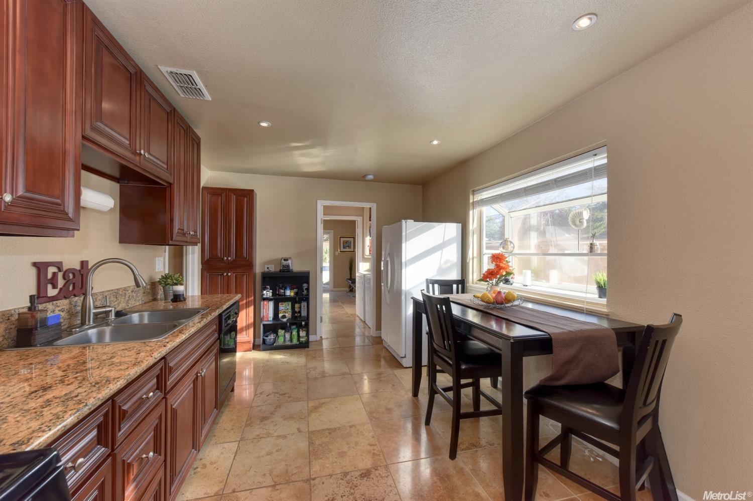 2828 Garfield Ave, Carmichael, CA 95608 photo 10