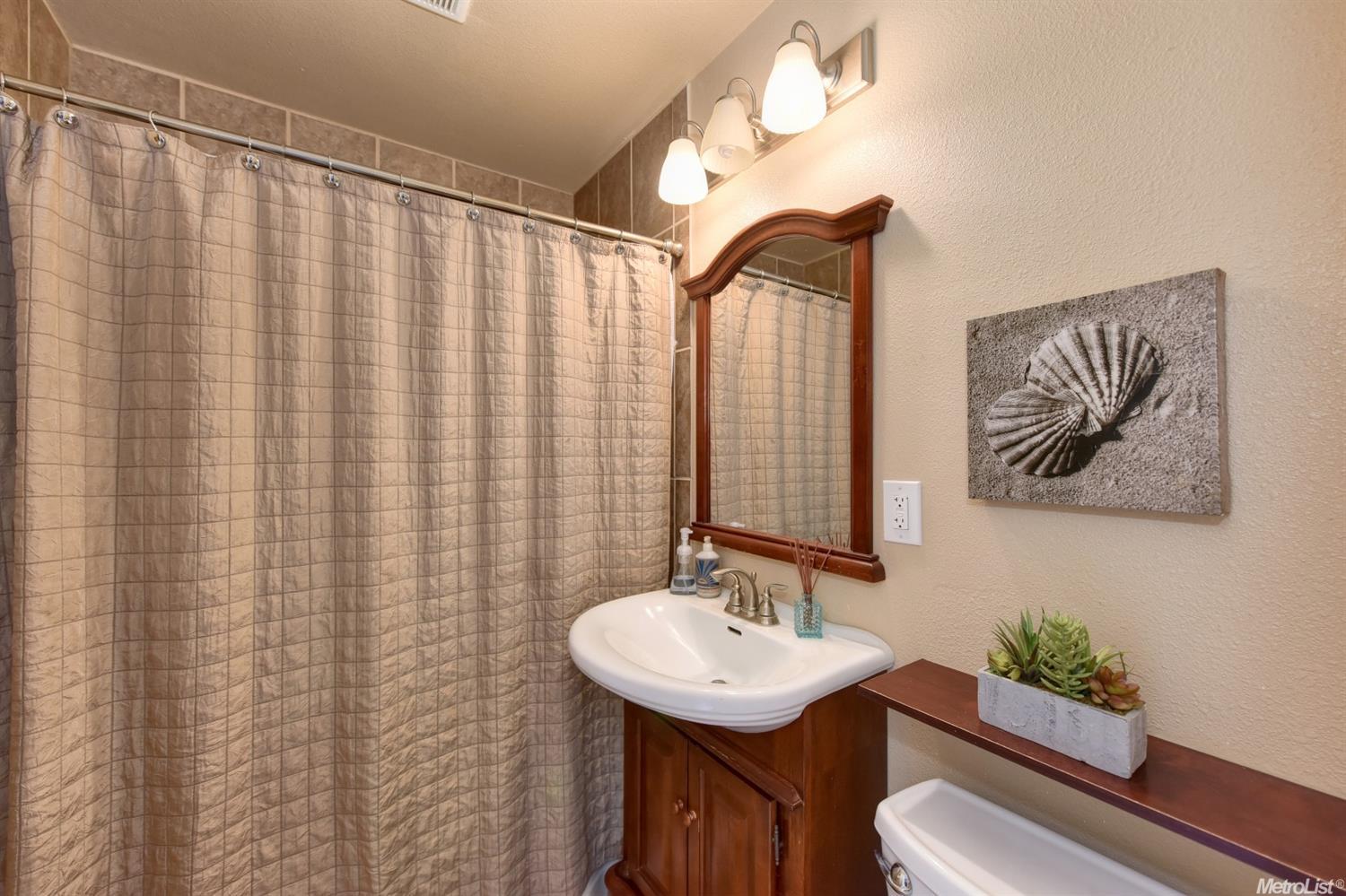 2828 Garfield Ave, Carmichael, CA 95608 photo 14