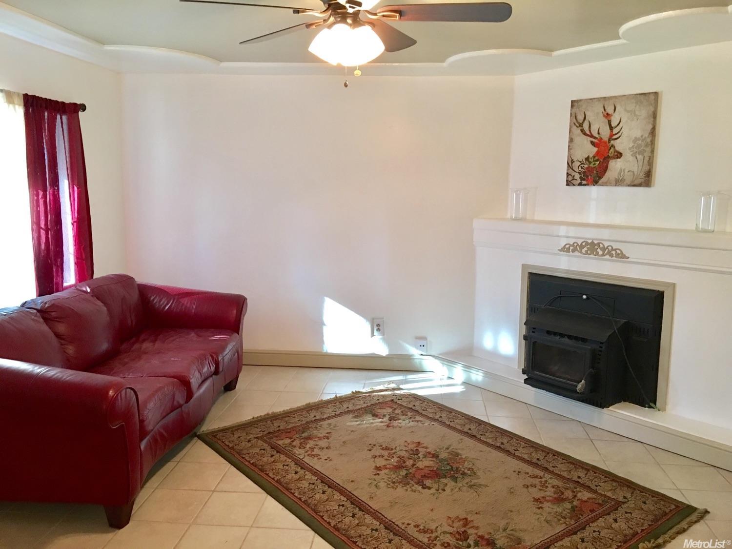2317 Dora St, Modesto, CA 95354 photo 6