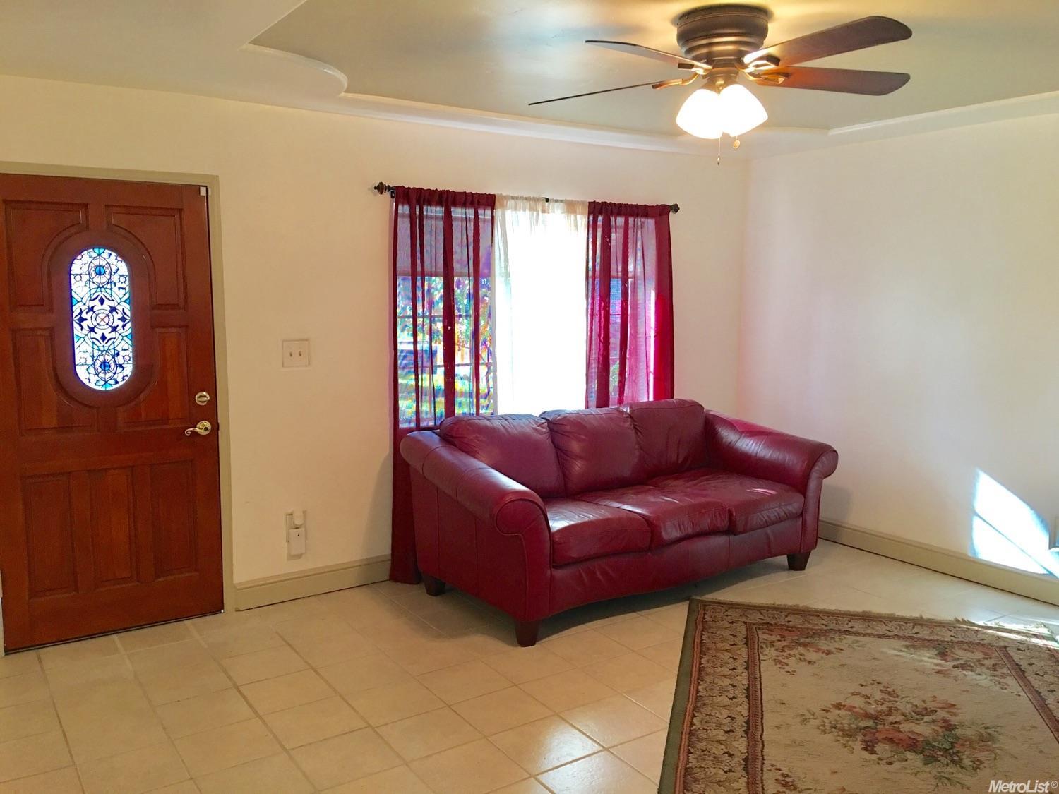 2317 Dora St, Modesto, CA 95354 photo 5