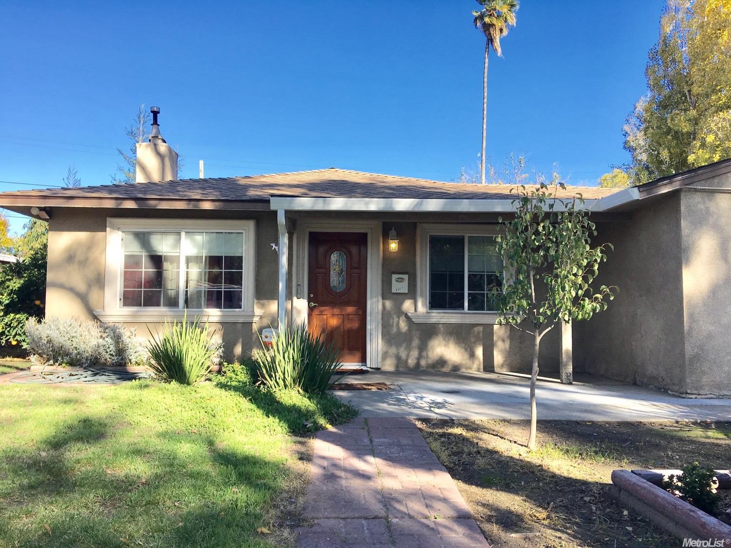 2317 Dora St, Modesto, CA 95354 photo 2
