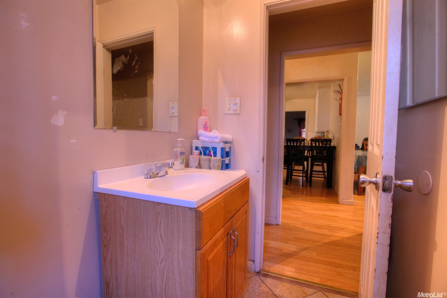 426 Alturas Ave, Modesto, CA 95351 photo 19