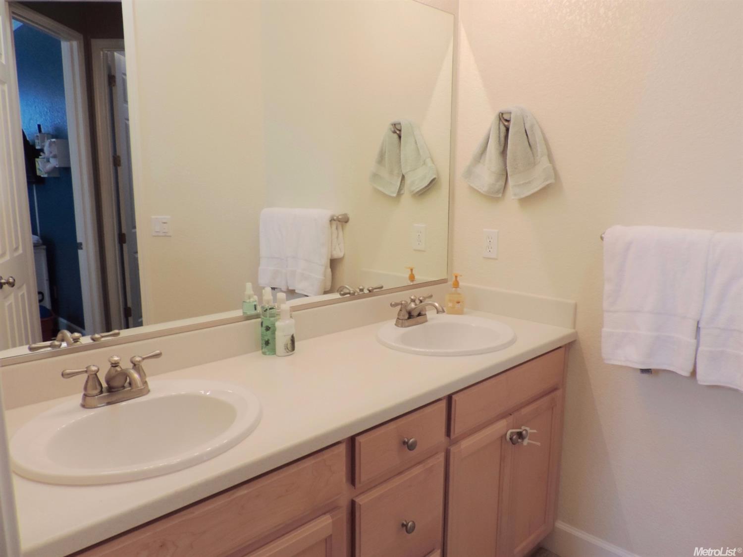 1714 Cornerstone Dr, Ripon, CA 95366 photo 9
