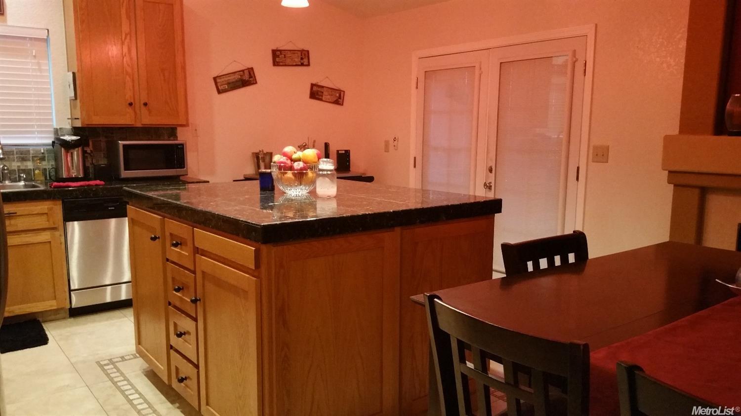 162 Lapwing Ln, Galt, CA 95632 photo 3