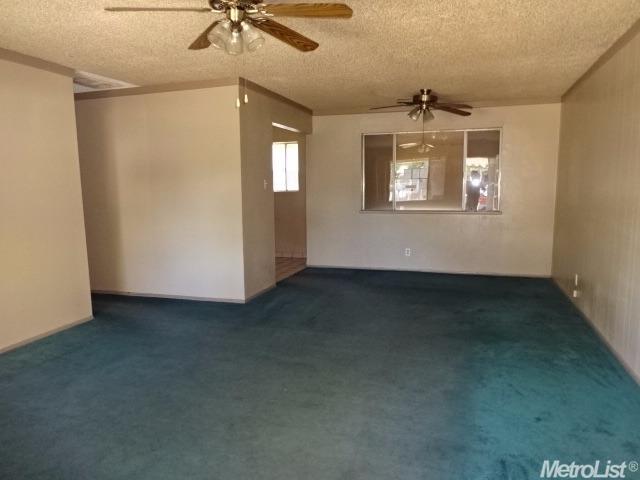 1009 U St, Merced, CA 95341 photo 2