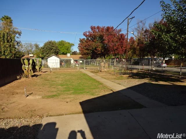 1009 U St, Merced, CA 95341 photo 13