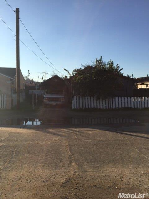 635 Perfidia Ave, Modesto, CA 95351 photo 3