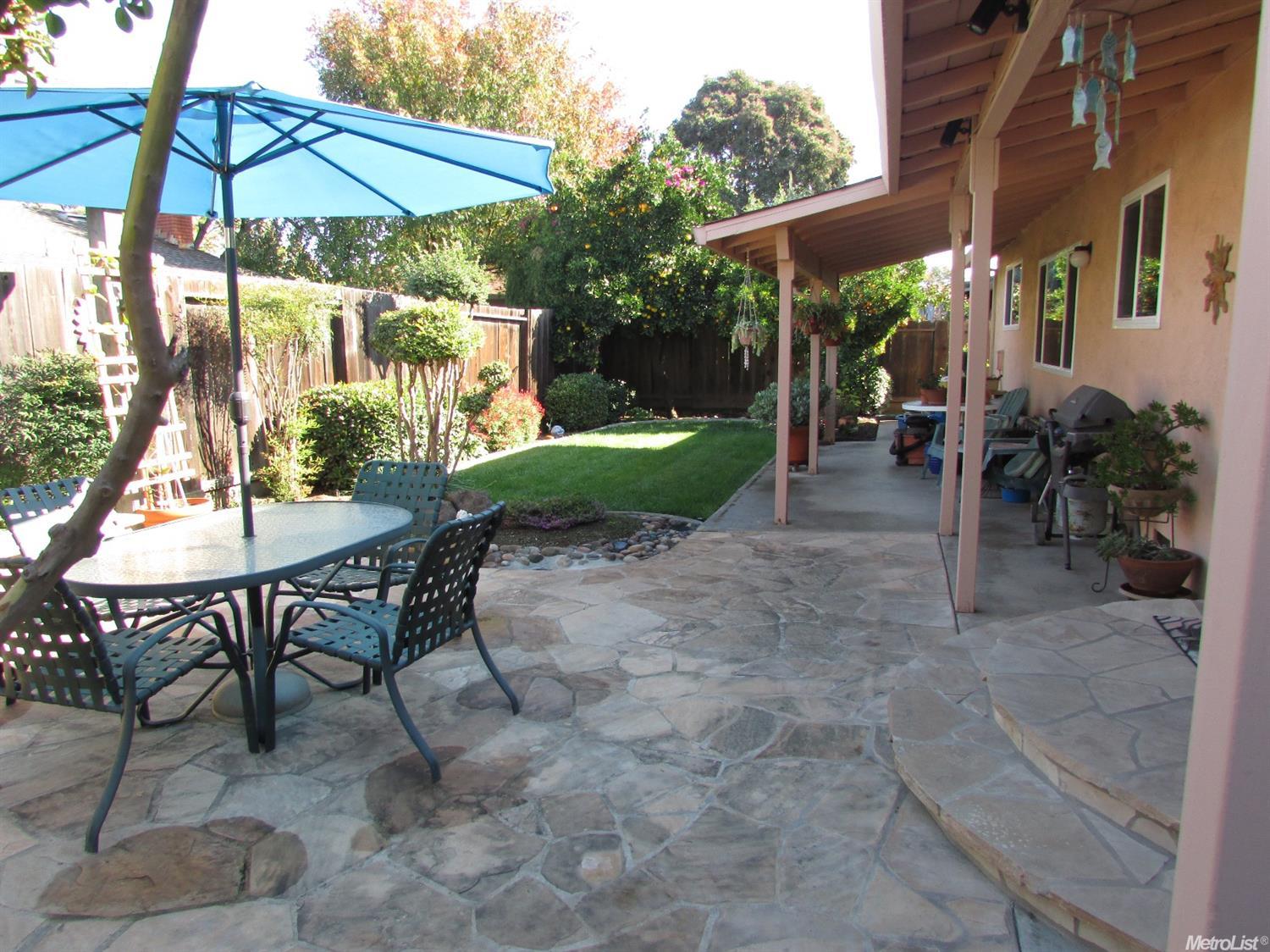2005 Sweetwater Dr, Modesto, CA 95355 photo 2