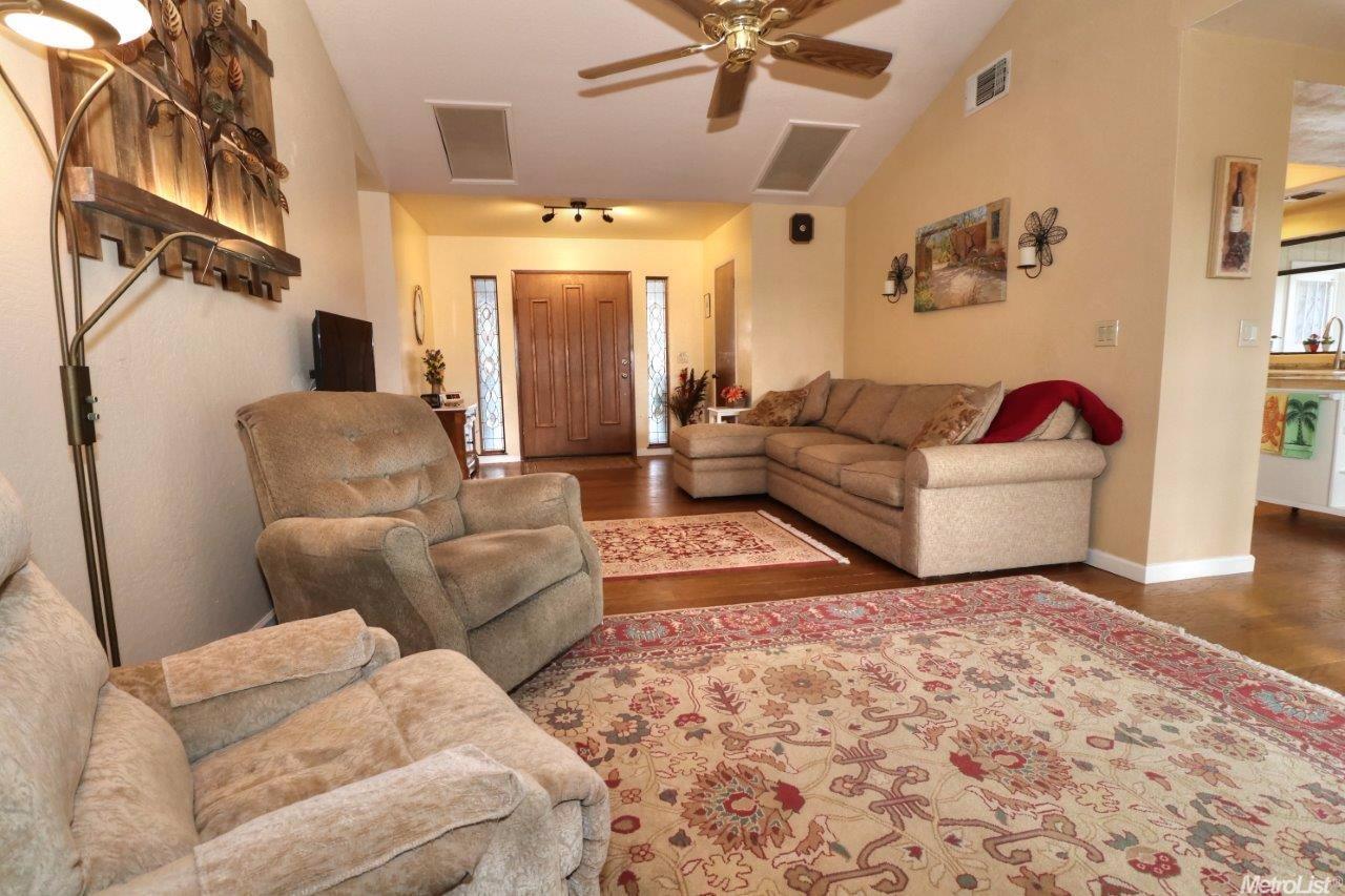 401 Rafael Dr, Elverta, CA 95626 photo 11