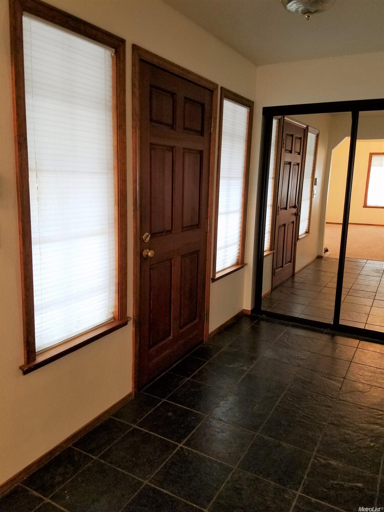 807 Laurel Ct, Rodeo, CA 94572 photo 3