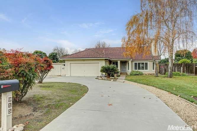 915 Independence Dr, Tracy, CA 95376 photo 1