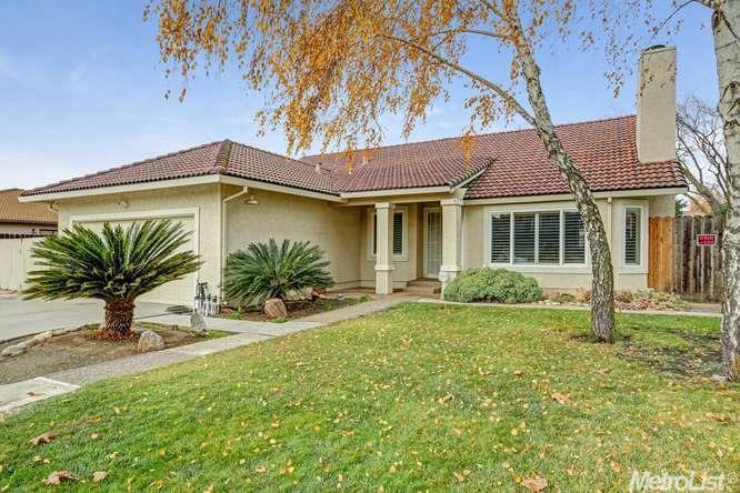 915 Independence Dr, Tracy, CA 95376 photo 2