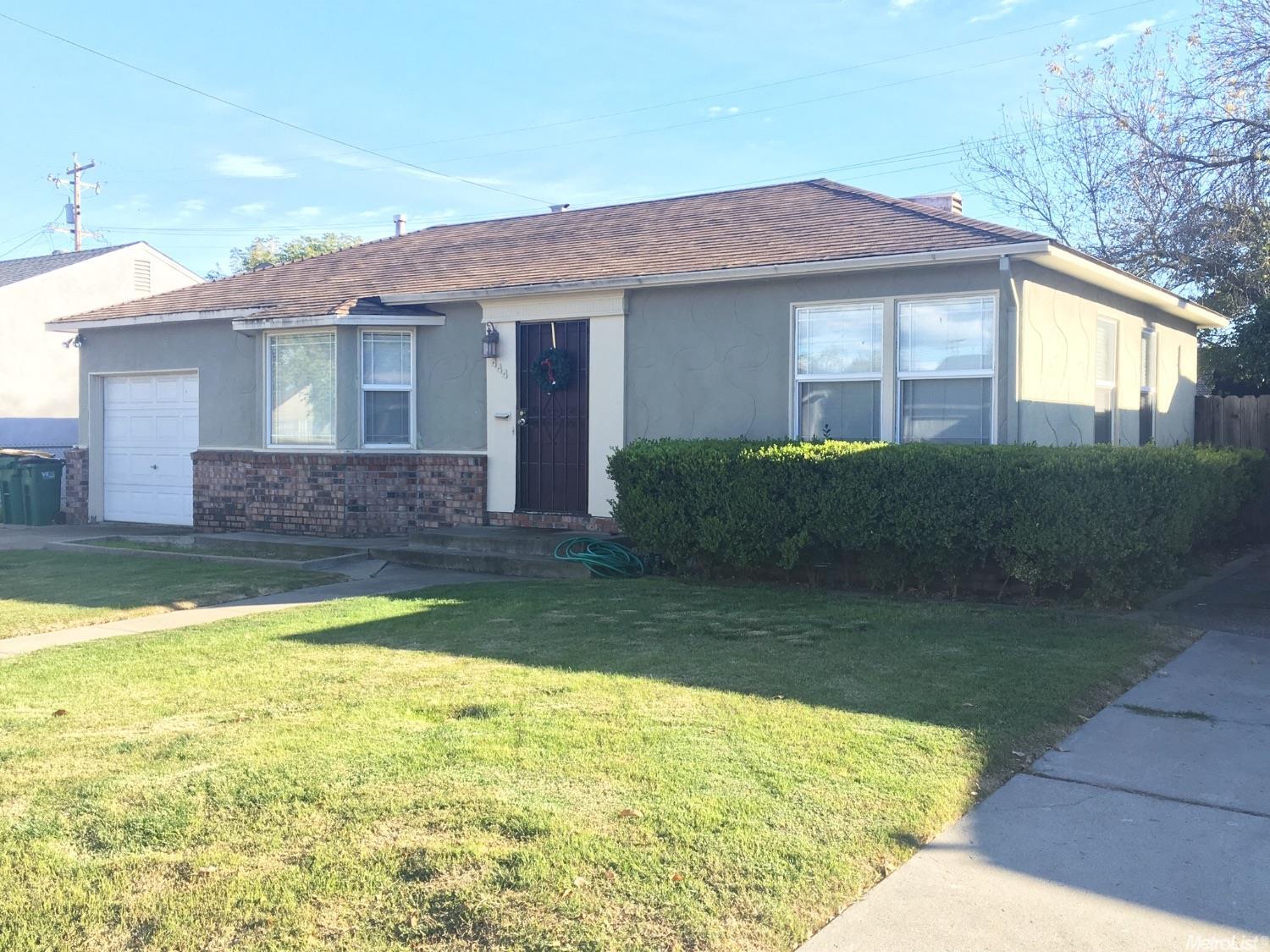 444 E Downs St, Stockton, CA 95204 photo 1