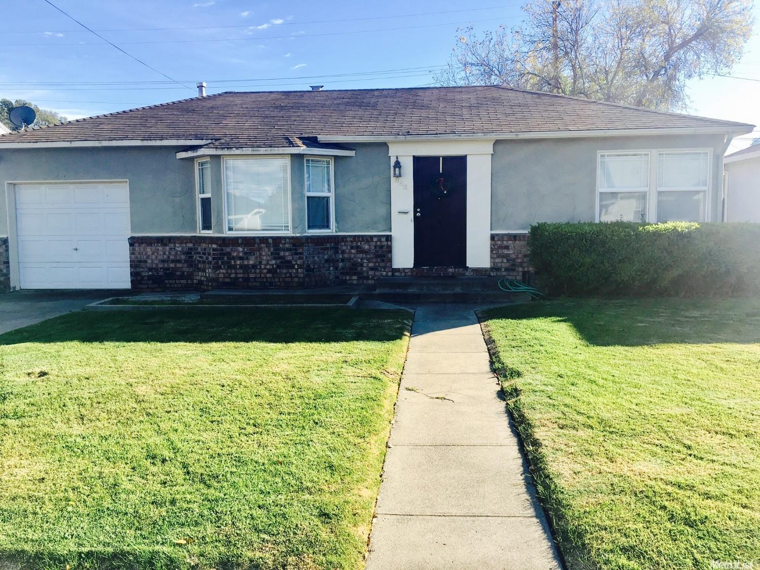 444 E Downs St, Stockton, CA 95204 photo 8