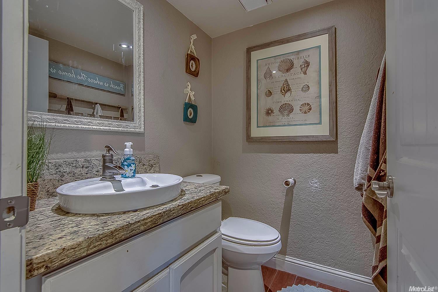 442 Swallow Ln, Lodi, CA 95240 photo 10