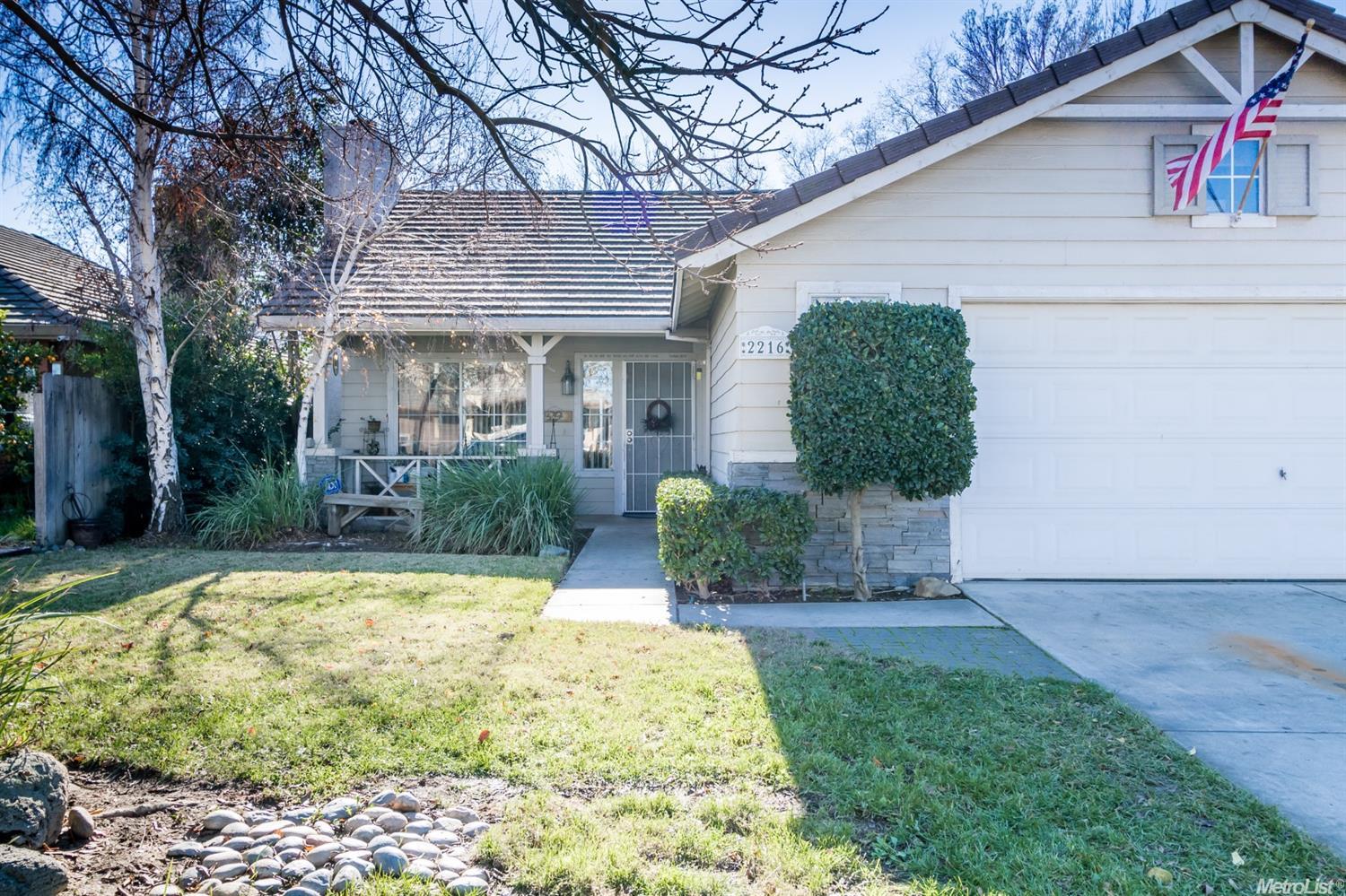 2216 Shadowbrook Way, Modesto, CA 95351 photo 2