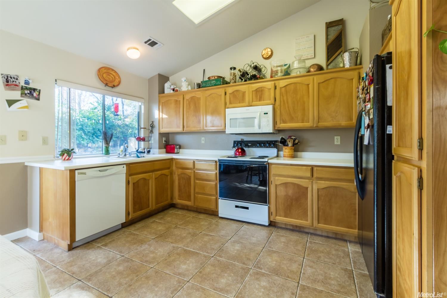 2216 Shadowbrook Way, Modesto, CA 95351 photo 5