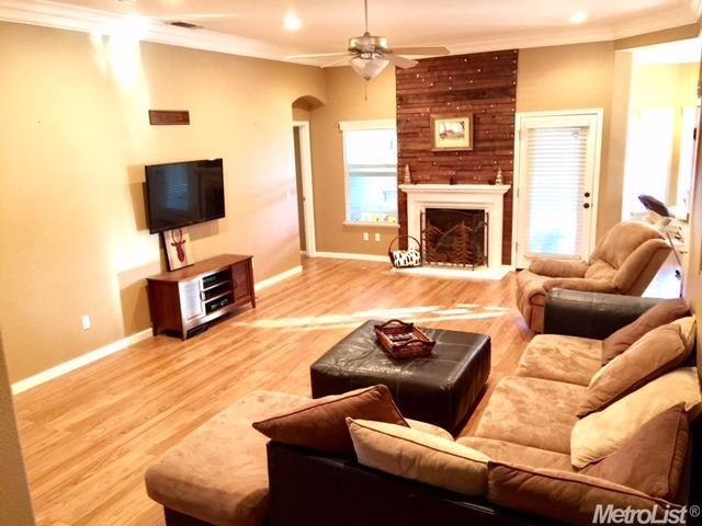 6326 Leaflet Ln, Hughson, CA 95326 photo 3
