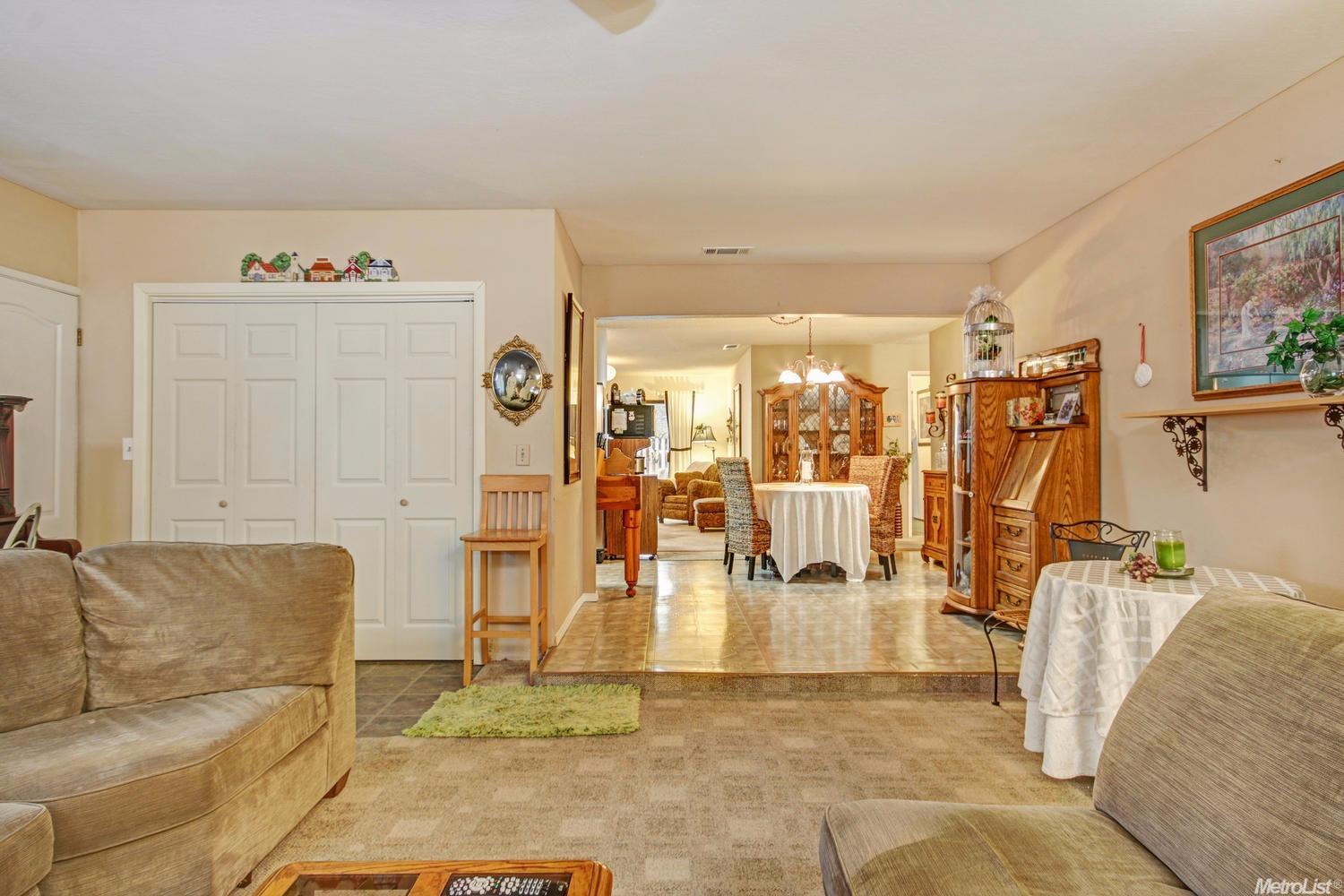 15946 Julie Ln, Lathrop, CA 95330 photo 12