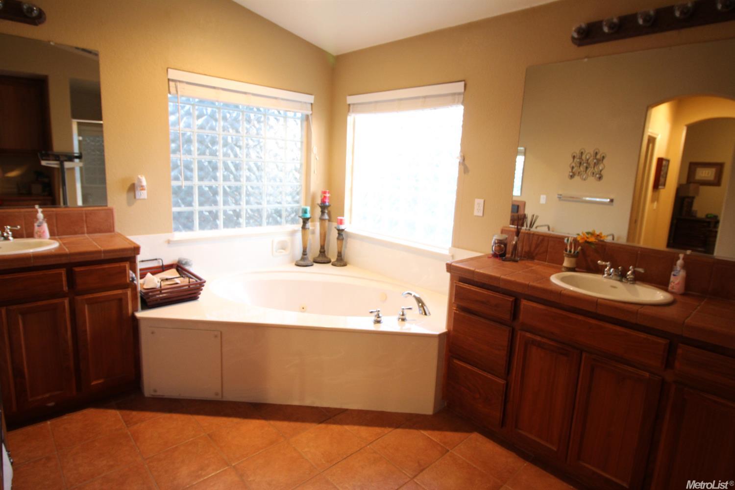 1932 Arlington Ct, Manteca, CA 95337 photo 27